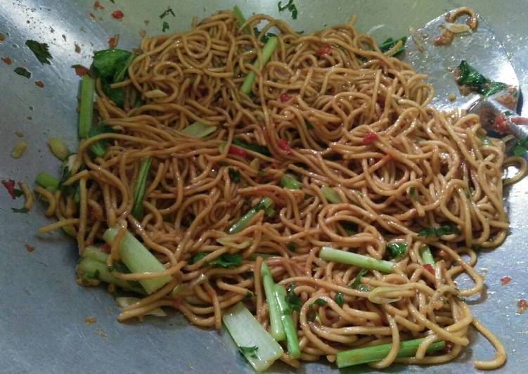 Langkah Mudah untuk Menyiapkan Mie goreng jawa endes dan pedas, Bikin Ngiler