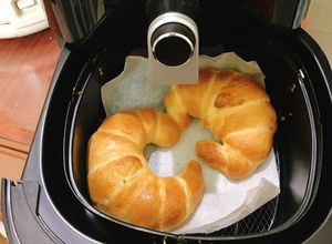 Hình của món Bánh mì ngọt mềm bằng nồi chiên không dầu.