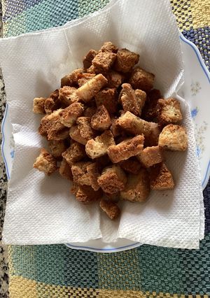 Una foto de Picatostes o croutons