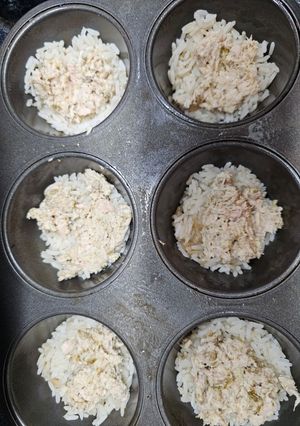 A picture of Tuna Pockets.