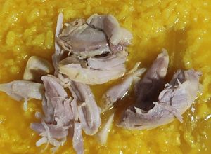 Foto principal de Sopa de "amor" con arroz y pollo