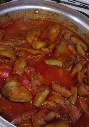 عکسی از دستور خورشت بامیه بادنجون