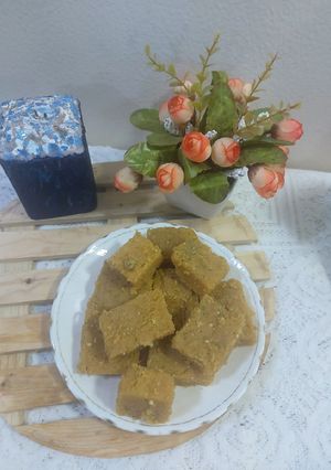 A picture of Eggs 🥚besan semolina halwa.