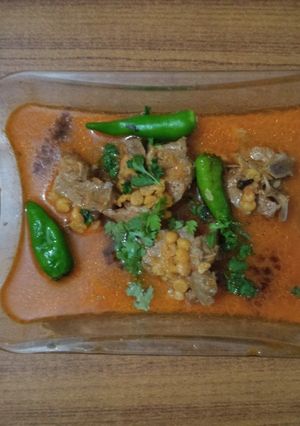 A picture of Chane ki daal gosht(Mutton).