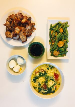 Hình của món Canh trứng cà chua (mây lượn vườn hồng) =)).