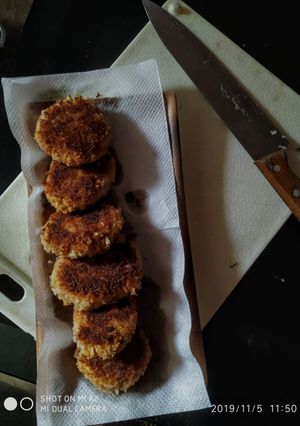 A picture of Boiled Egg potato cutlet.