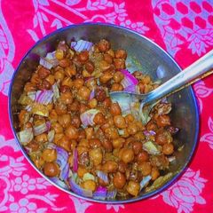 A picture of Chana chat.