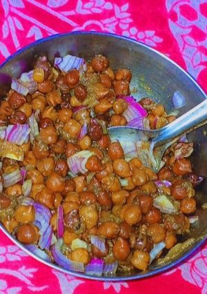 A picture of Chana chat.