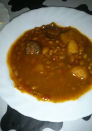 Foto principal de Alubias blancas pequeñas con chorizo