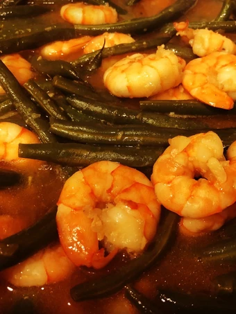Simple Way Make Recipe Stir- Fried Garlic Shrimp with String Beans that is So Delicious, Tasty}