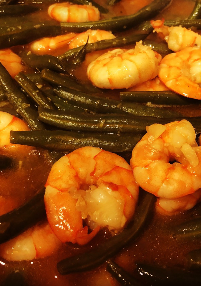 A picture of Stir- Fried Garlic Shrimp with String Beans.