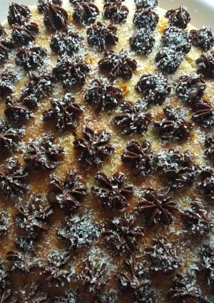 Una foto de Torta de naranja y coco