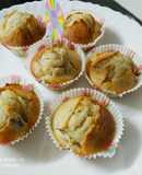 Banana cinnamon muffin