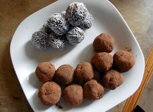 Una foto de Trufas de Chocolate con Milo y Coco