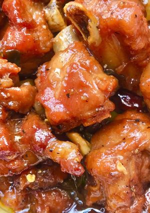 Hình của món Sườn non kho tiêu.
