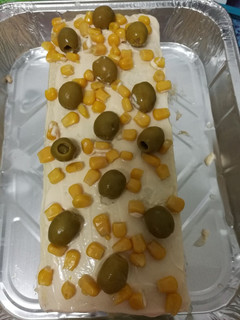 Una foto de Pastel frío con pan de molde