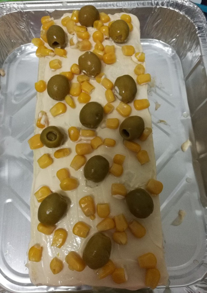 Una foto de Pastel frío con pan de molde