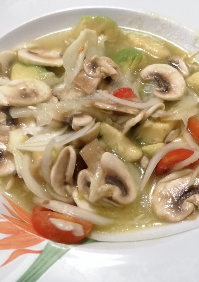 Una foto de 321. Ceviche vegano de champiñones blancos