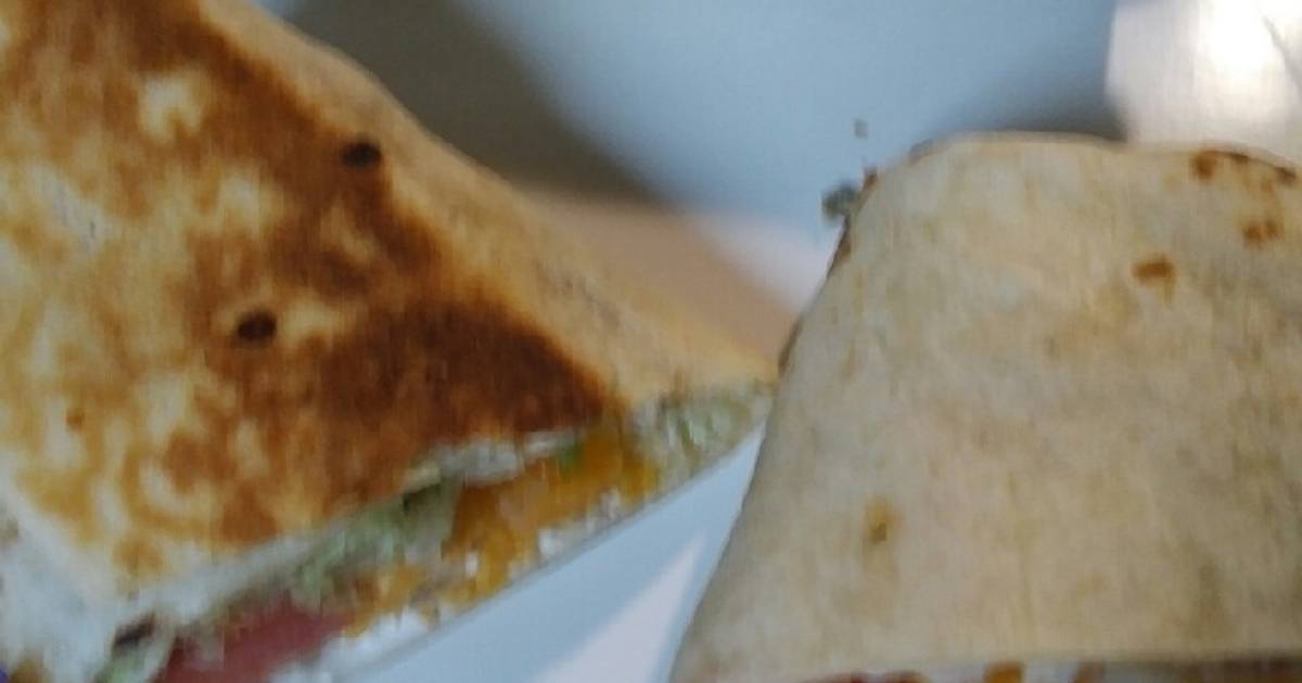 Pineapple Chicken Burritos Recipe by skunkmonkey101 Cookpad