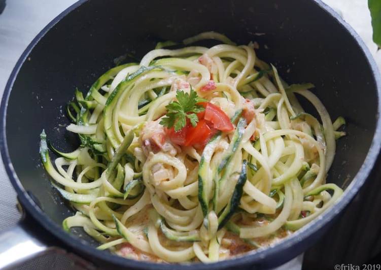 Zoodles (Zucchini-Nudeln)