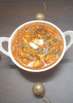 A picture of Paneer curry.