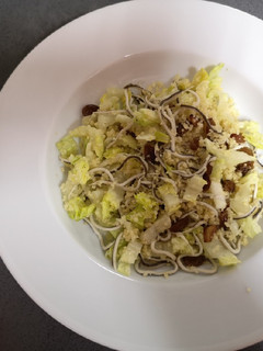 Una foto de Cous cous con gulas