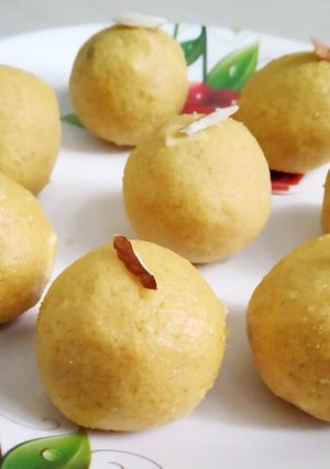 A picture of Perfect recipe and tips for market style besan laddu.