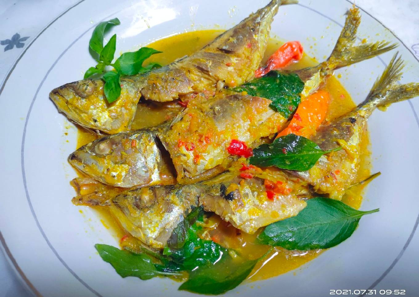 Ikan kembung kuah pedas (Brekecek)