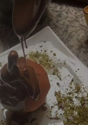 Une photo de 🍂Poire pochée betterave🍐 chocolat 🍫 amande