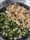 Ensalada de brócoli con fideos y pollo!!!