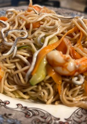 Foto principal de Noodles con Gambones y Anguriñas al ajillo
