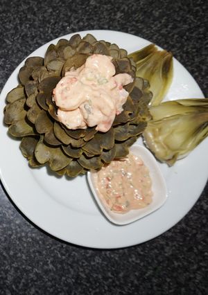 Una foto de Alcachofas rellenas con camarones