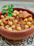 Callos con garbanzos
