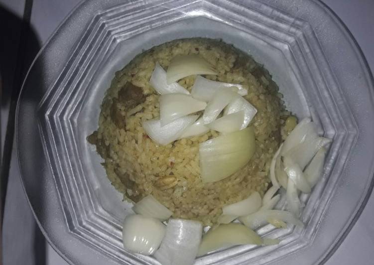 Langkah Mudah untuk Menyiapkan Nasgor bumbu kari yang Menggugah Selera