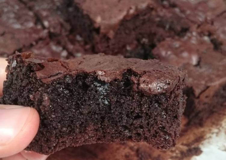 Bagaimana Menyiapkan Chewy Fudgy Shiny Brownies Takaran Sdm, Enak Banget