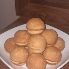 A picture of Ball Cake.