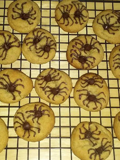A picture of Spider Chip Cookies.