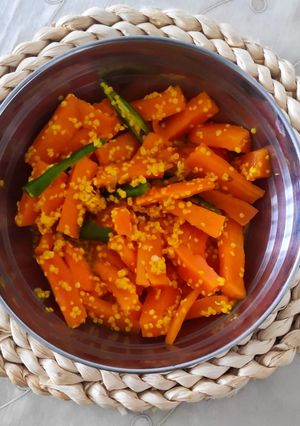 A picture of Carrot Chilli Pickle 🥕🌶️.