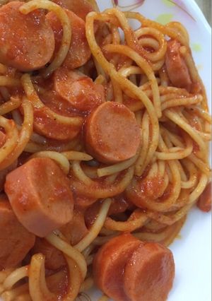 صورة لوصفة سپاغتي بالنقانق🍜🥀