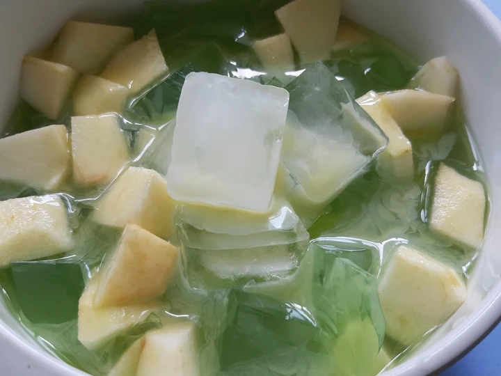 Langkah Mudah untuk Menyiapkan Resep Es Apel Agar-Agar dengan Sirup Pandan Home Made dan Susu yang Enak Banget Anti Ribet, Bikin Ngiler
