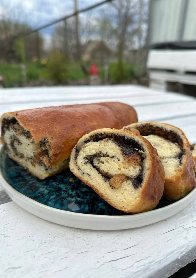 Маковий рулет