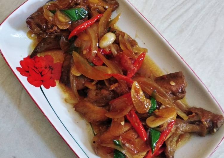 Cara Menyiapkan Ayam goreng saus tiram yang Bikin Ngiler