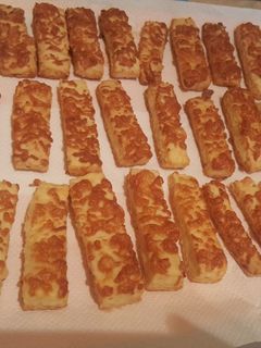 Sajtos sós rúd recept fotója