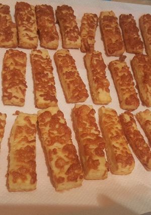 Sajtos sós rúd recept fotója