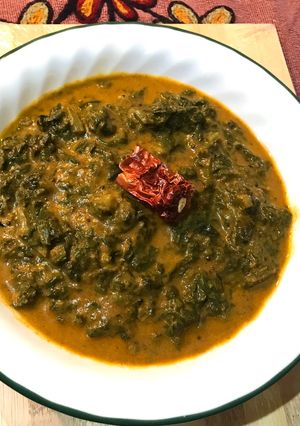 A picture of Palak salan.