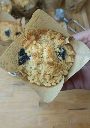 Une photo de 🫐 Muffins Aux Bleuets Et Crumble Aux Amandes