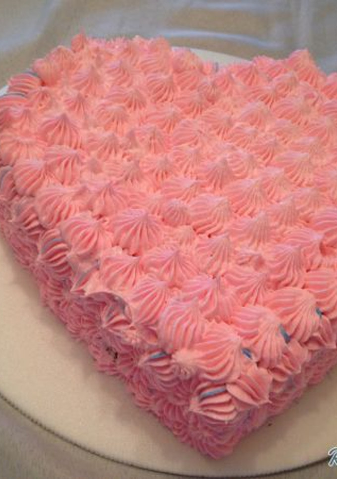 Una foto de Receta de bizcocho con forma de corazón
