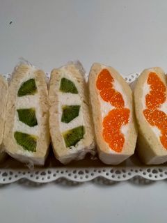 Foto resep Fruit Sando (Sandwich Buah Khas Jepang)