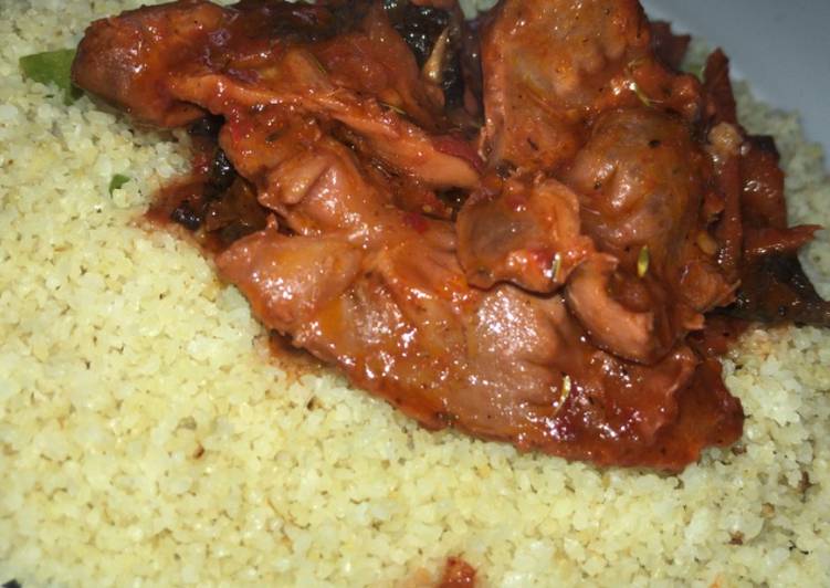Turkish couscous with gizzard sauce