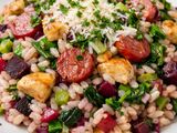 Risoto Tricolor de Frango e Linguicinha com Legumes
